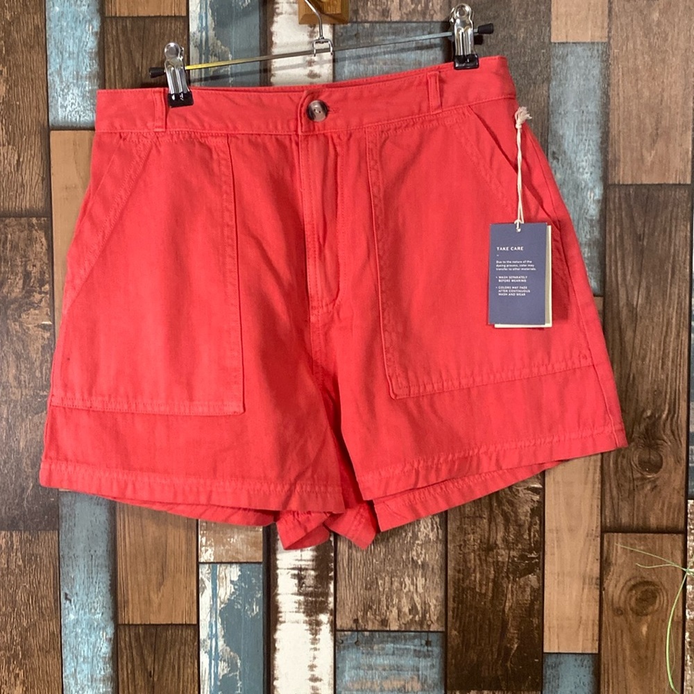 Universal thread red dyed shorts with pockets